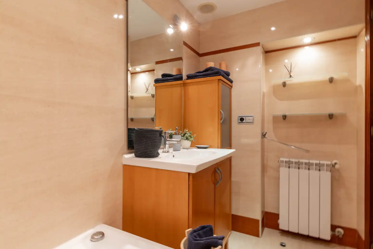 Baño de Piso en venta en Hernani con Calefacción y Balcón