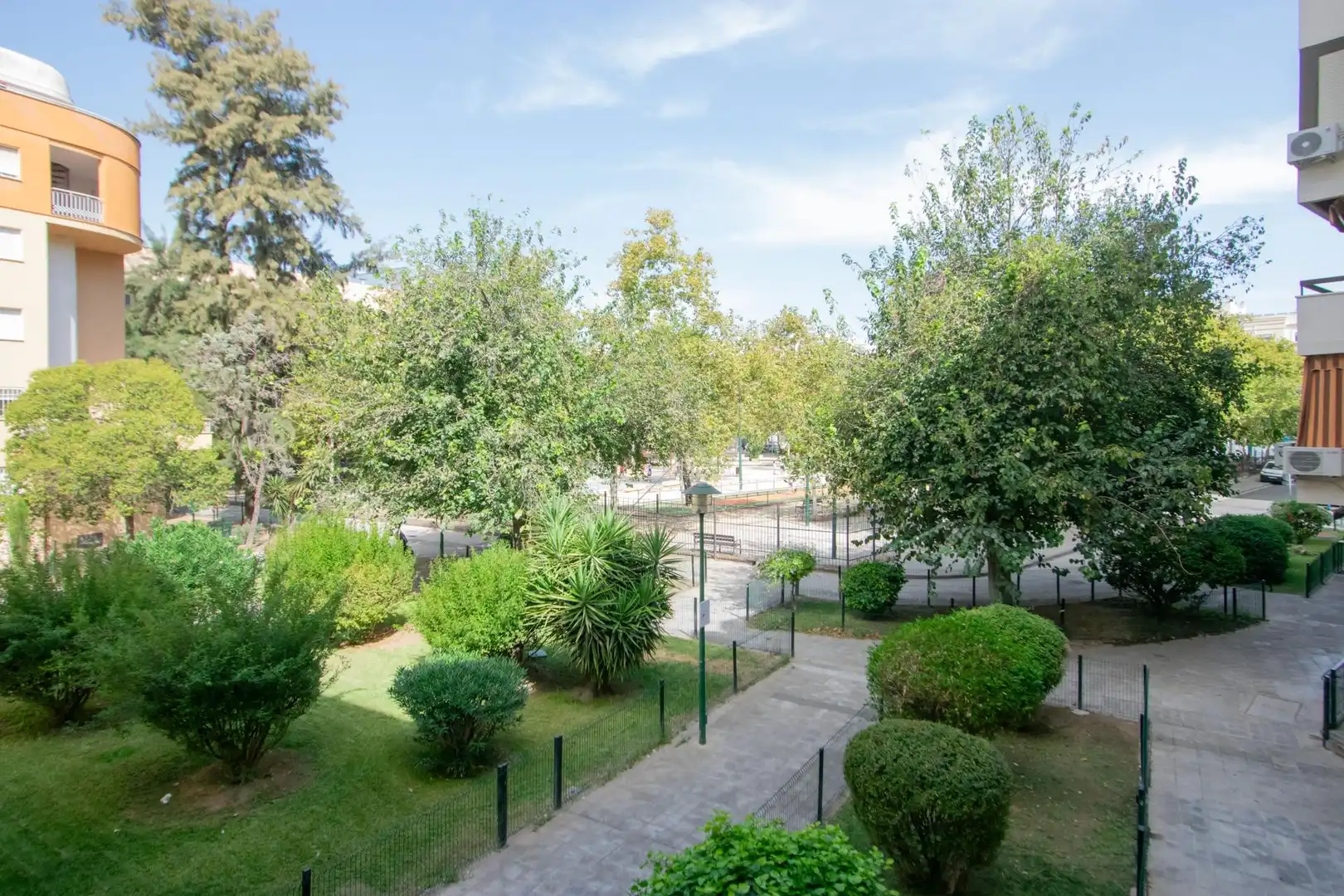 Piso con ascensor en venta en Nervión, imagen 4