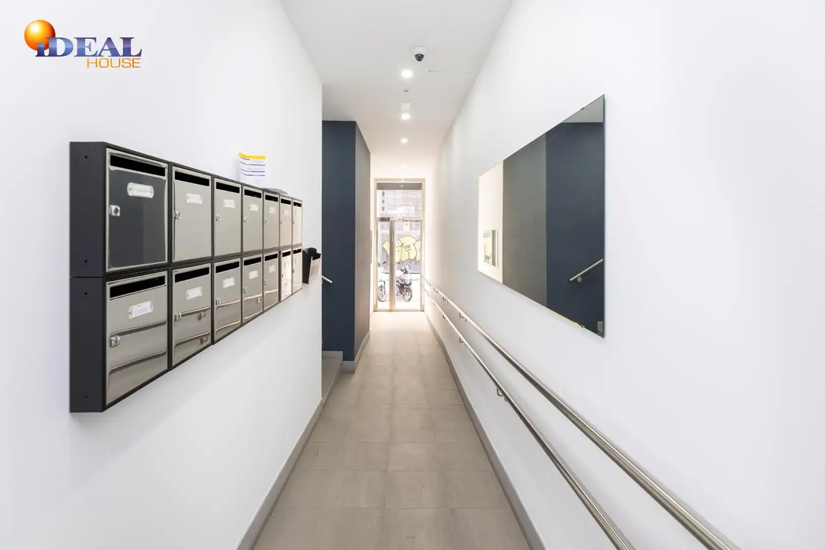 Flat with lift for sale in Calle PINTOR VELAZQUEZ 11, imagen 30