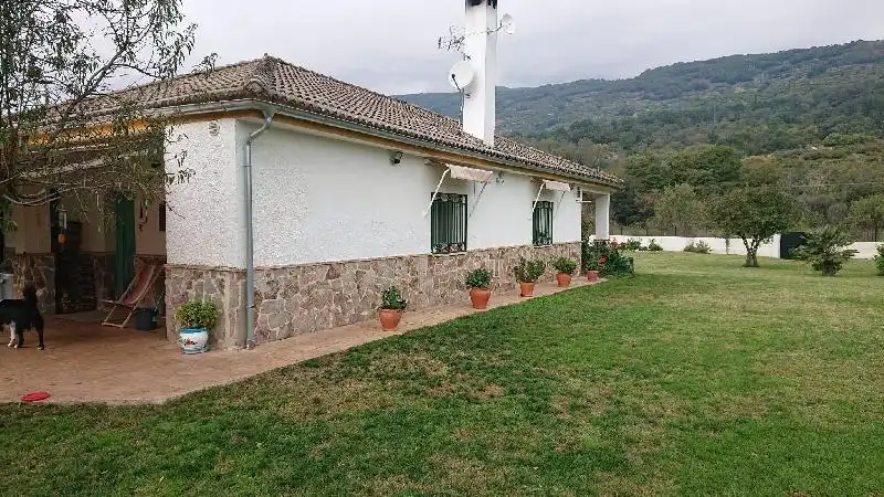 Exterior view of Houses for sale in Plasencia  with Heating, Terrace and Furnished