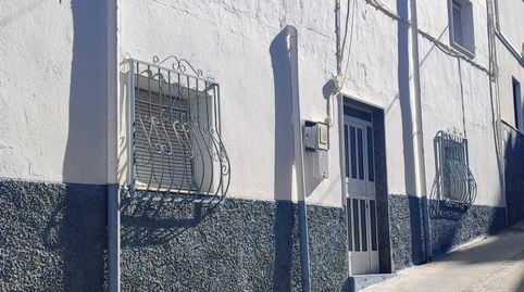 MACAEL  ALMERÍA , CASA DE 3 HABITACIONES , AMUEBLADA Y EN MUY BUENAS CONDICIONES PARA ENTRAR A VIVIR.