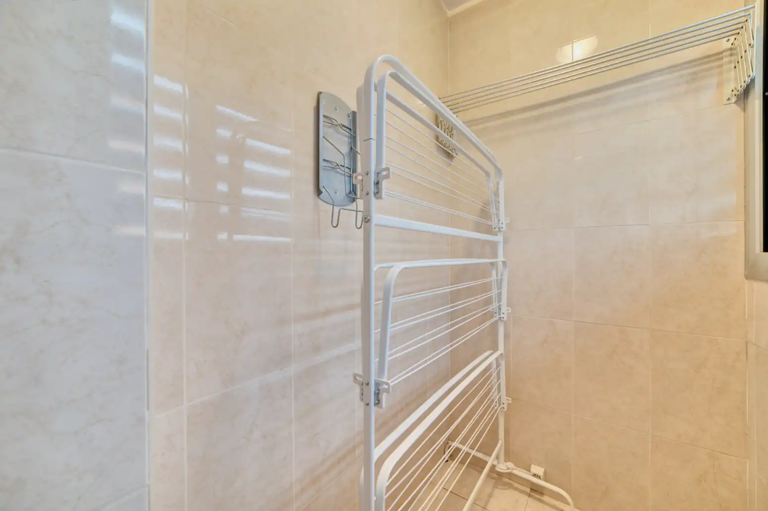 Baño de Piso de alquiler en  Pamplona / Iruña con Calefacción, Parquet y Trastero
