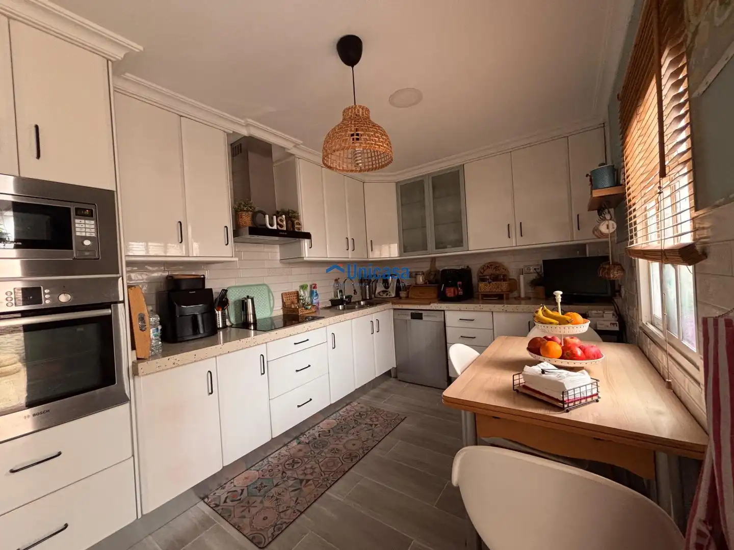 Kitchen of Houses for sale in Málaga  with Air Conditioner, Terrace and Storage room