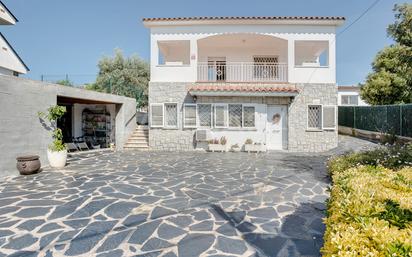 Vista exterior de Casa o xalet en venda en Santa Eulàlia de Ronçana amb Calefacció, Terrassa i Traster