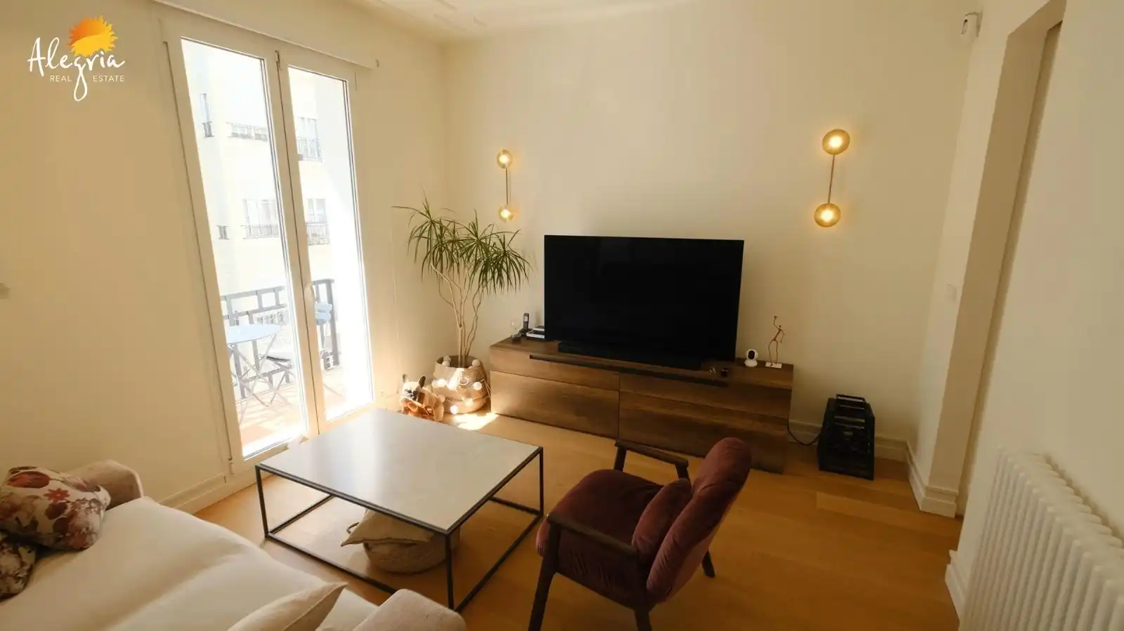Sala d'estar de Apartament en venda en Valencia amb Aire condicionat, Calefacció i Parquet