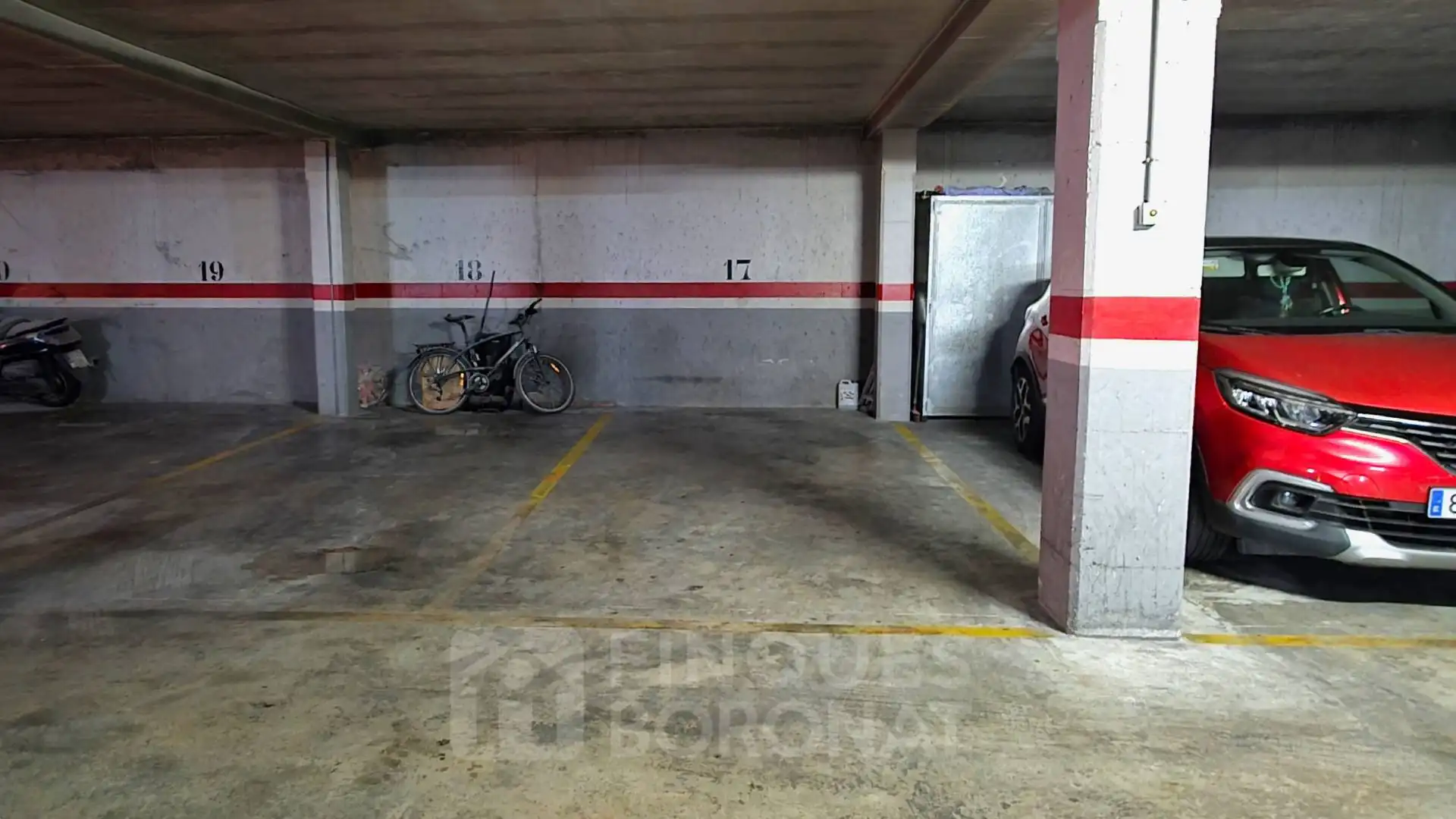 Aparcament de Pis en venda en Tarragona amb Aire condicionat, Calefacció i Terrassa