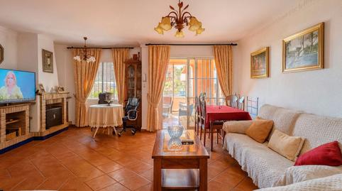 Foto 3 de Casa adosada en venda a Avenida de las Golondrinas, 1, Atalaya - Isdabe, Estepona