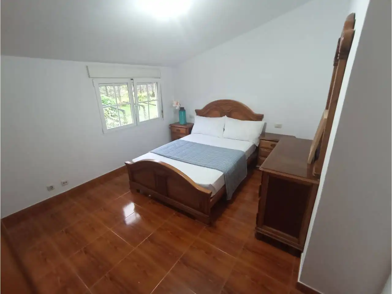 Habitación de Piso en venta en Muros con Amueblado y Alarma