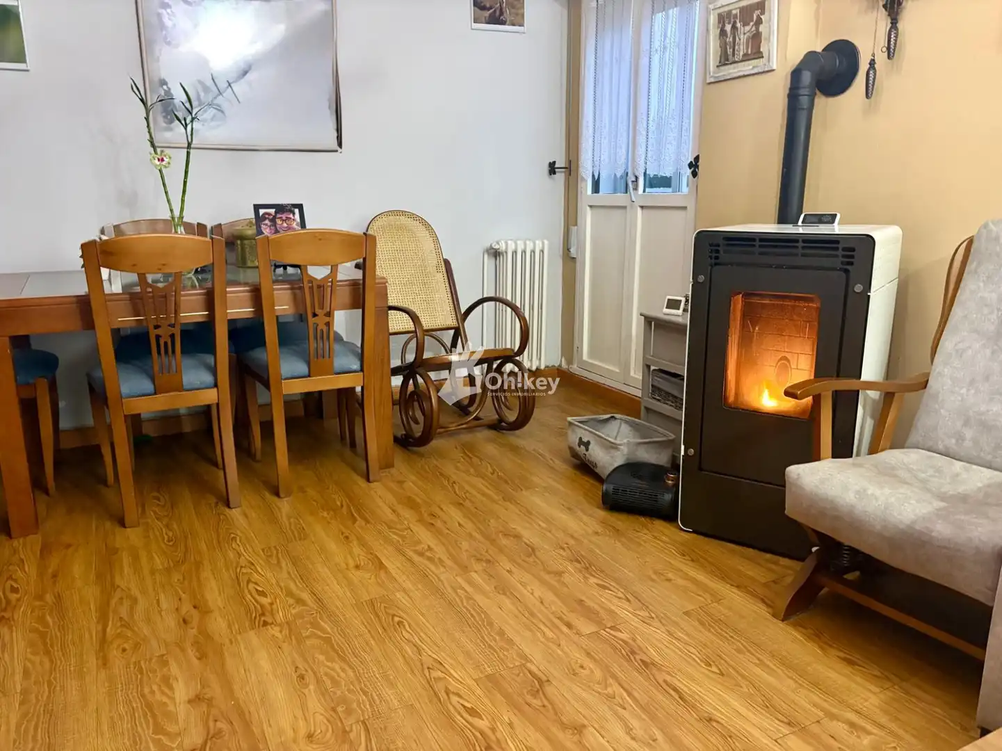 Sala de estar de Piso en venta en Villablino con Calefacción, Trastero y Amueblado