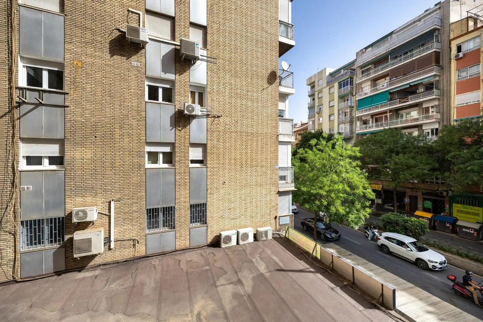 Vista exterior de Pis en venda en Granada amb Aire condicionat, Calefacció i Balcó