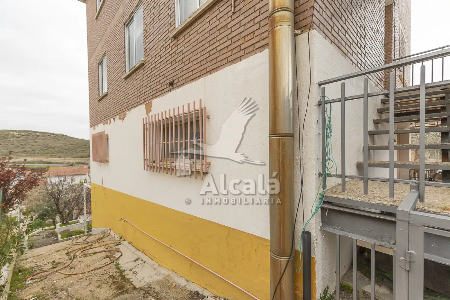 Vista exterior de Casa o xalet en venda en Villalbilla amb Aire condicionat, Calefacció i Jardí privat