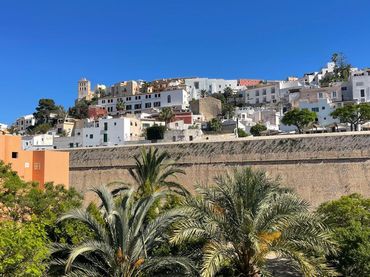Apartment with balcony for sale in Dalt de la Vila - La Marina