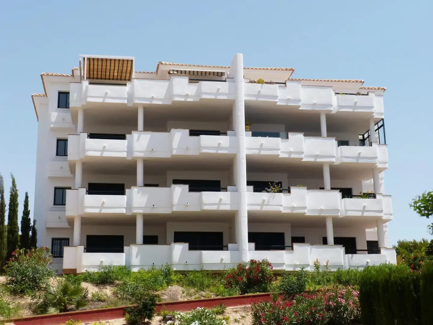 Baixos amb piscina en venda a Orihuela Costa