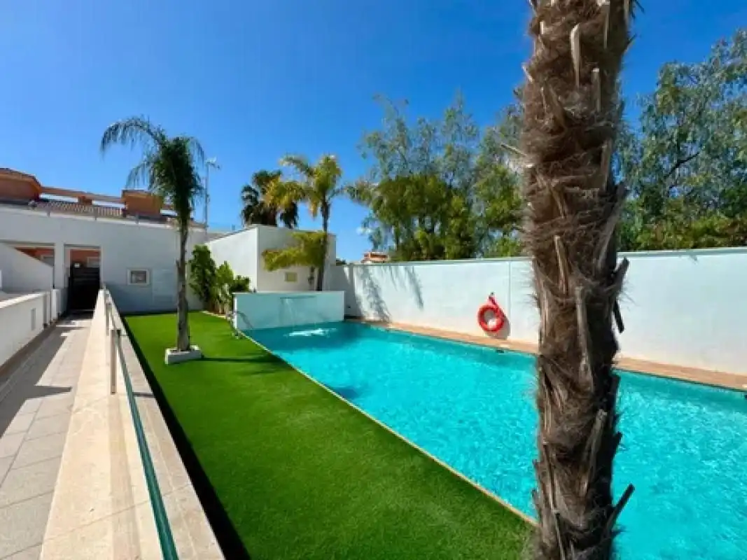 Apartament amb piscina en venda a Pilar de la Horadada ciudad, imagen 2