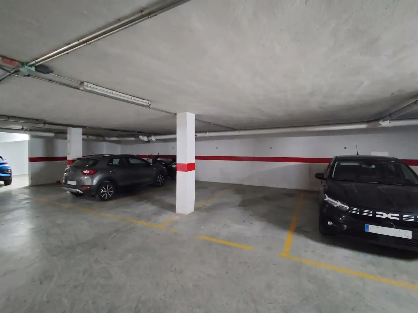 Parking de Piso de alquiler en Churriana de la Vega con Calefacción y Balcón