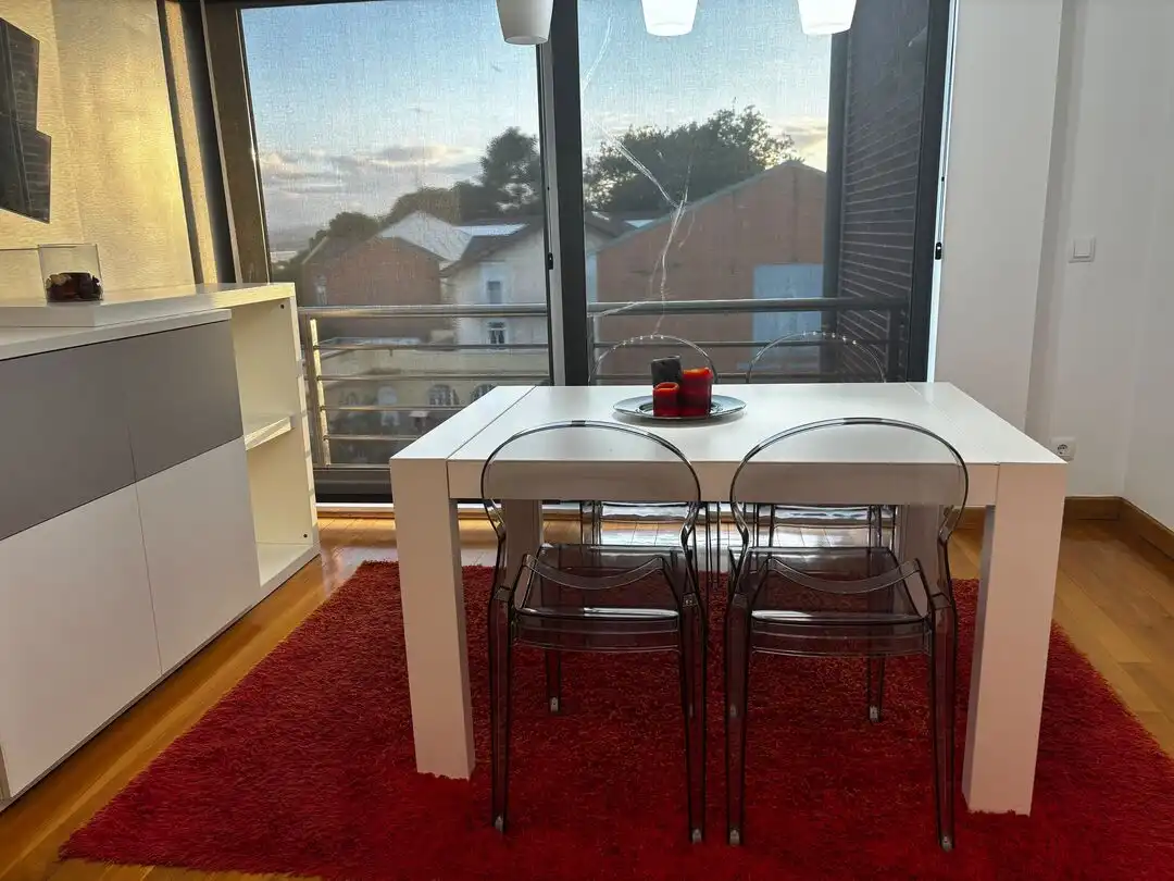 Comedor de Piso de alquiler en Santander con Trastero, Amueblado y Balcón