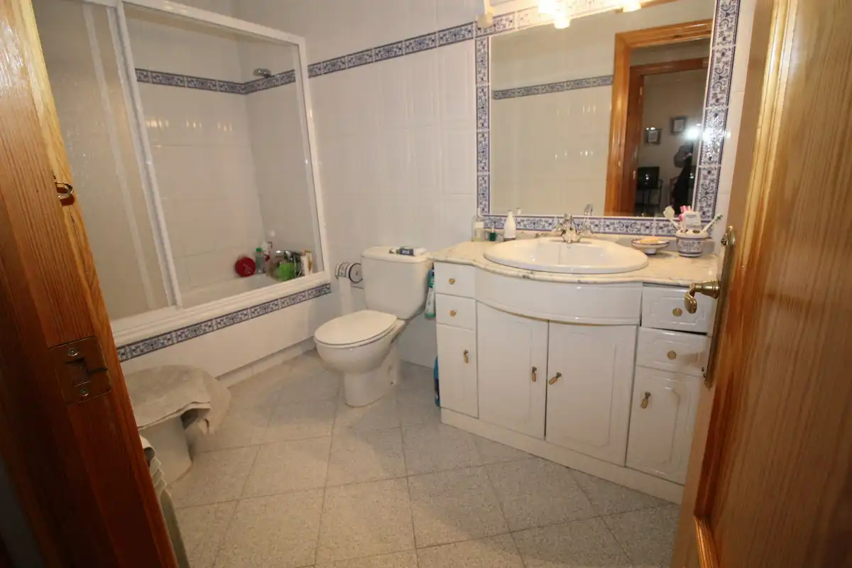 Bathroom of Houses for sale in Guisando  with Heating