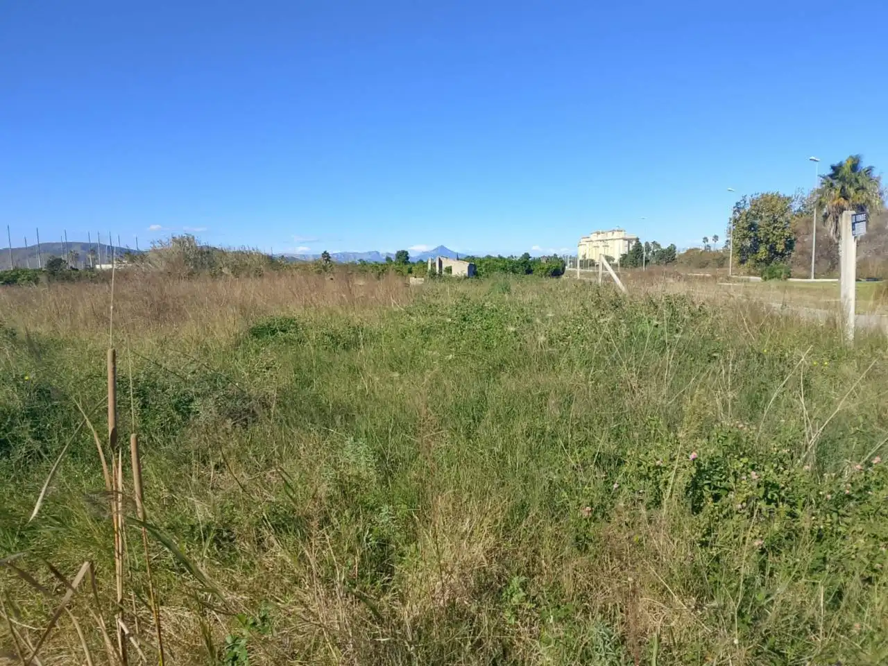 Terreno en venta en Oliva