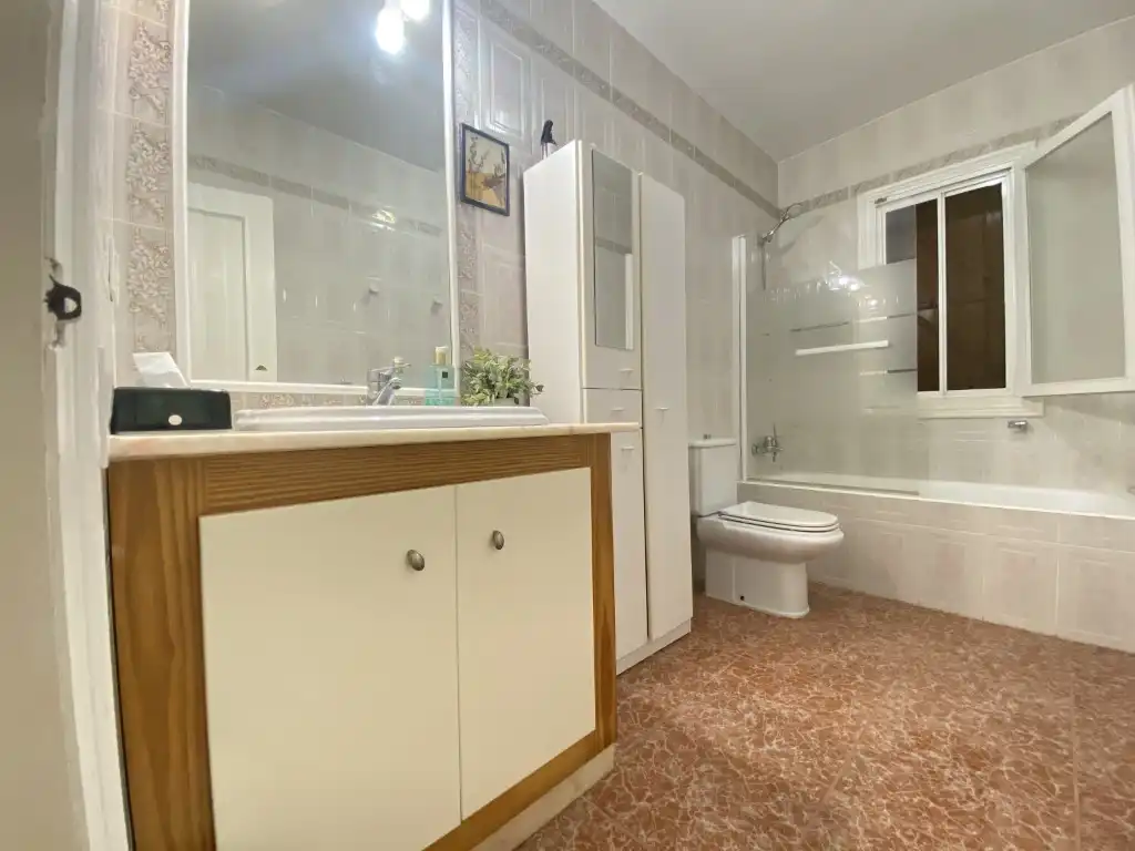 Bathroom of Houses for sale in Borriol, Castellón