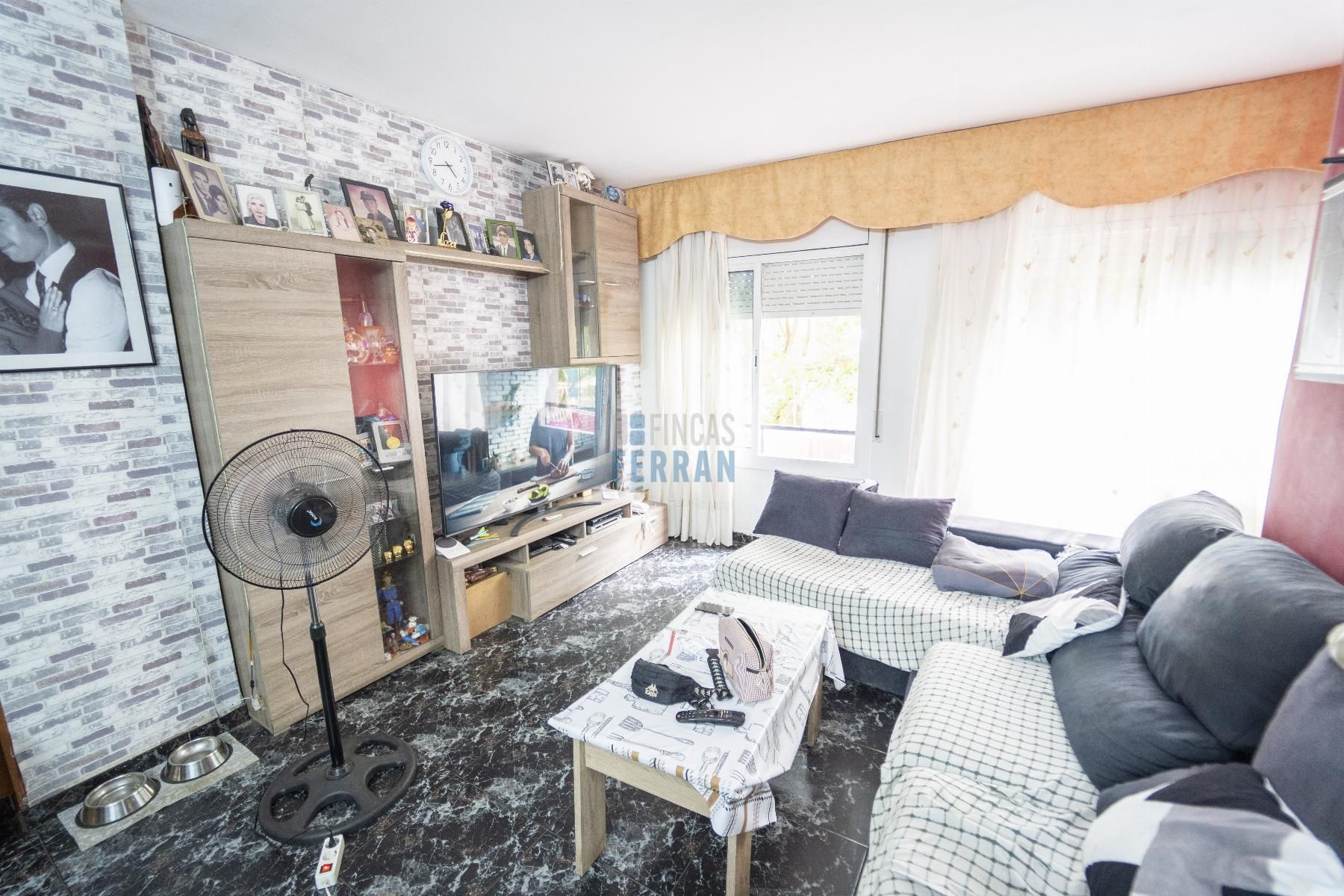 Living room of Flat for sale in  Barcelona Capital  with Heating, Terrace and Furnished
