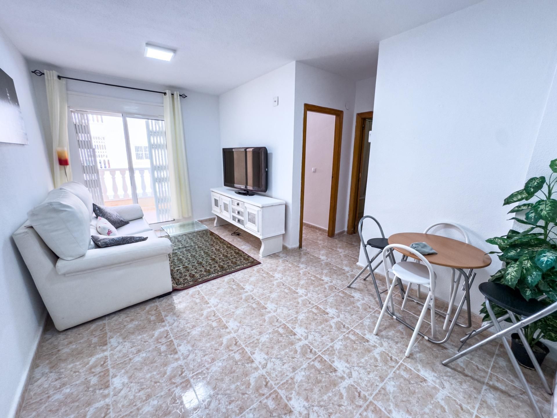 Dormitori de Planta baixa en venda en Torrevieja amb Terrassa, Piscina i Alarma