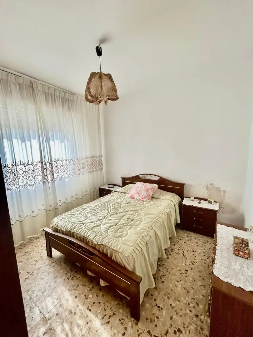 Bedroom of Country homes for sale in Roperuelos del Páramo, León