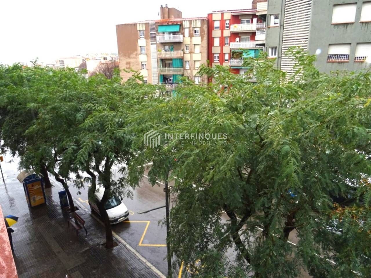 Vista exterior de Pis en venda en Mataró amb Calefacció i Balcó