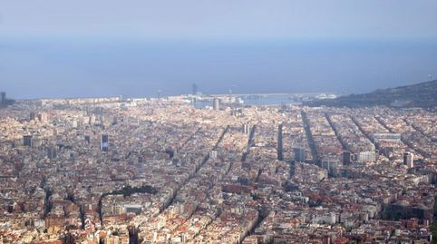 Foto 4 de Edificio en venta en Porta, Barcelona Capital