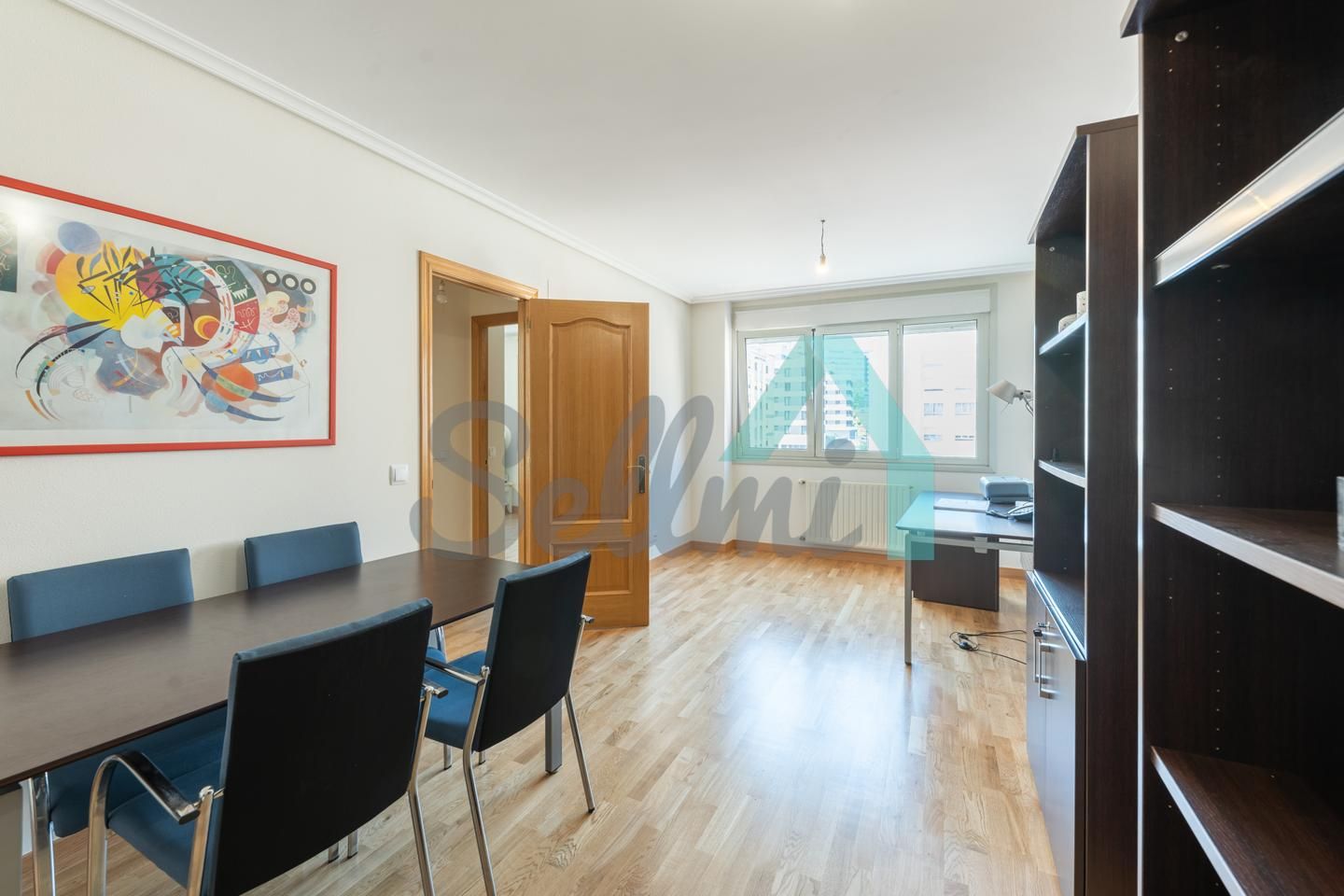 Dormitori de Pis de lloguer en Oviedo  amb Calefacció, Parquet i Moblat