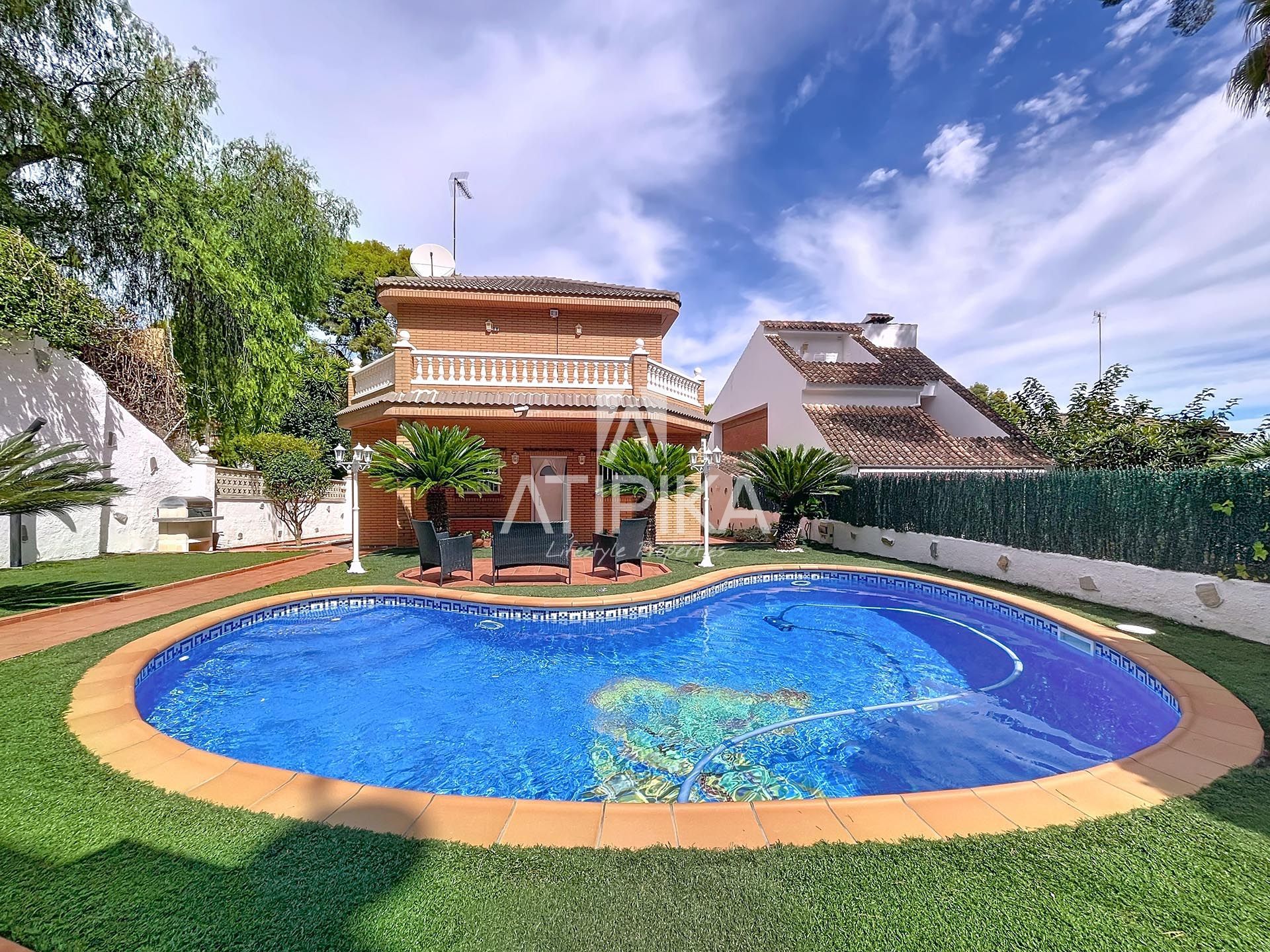 Jardín de Casa o chalet de alquiler en Castelldefels con Aire acondicionado, Terraza y Piscina