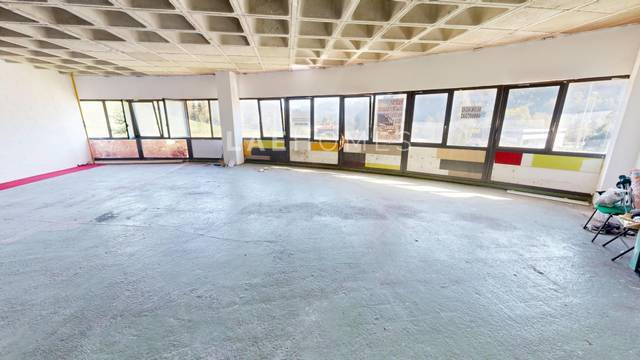 Local comercial en Venta en Calle San Juan, 19 en Palmete