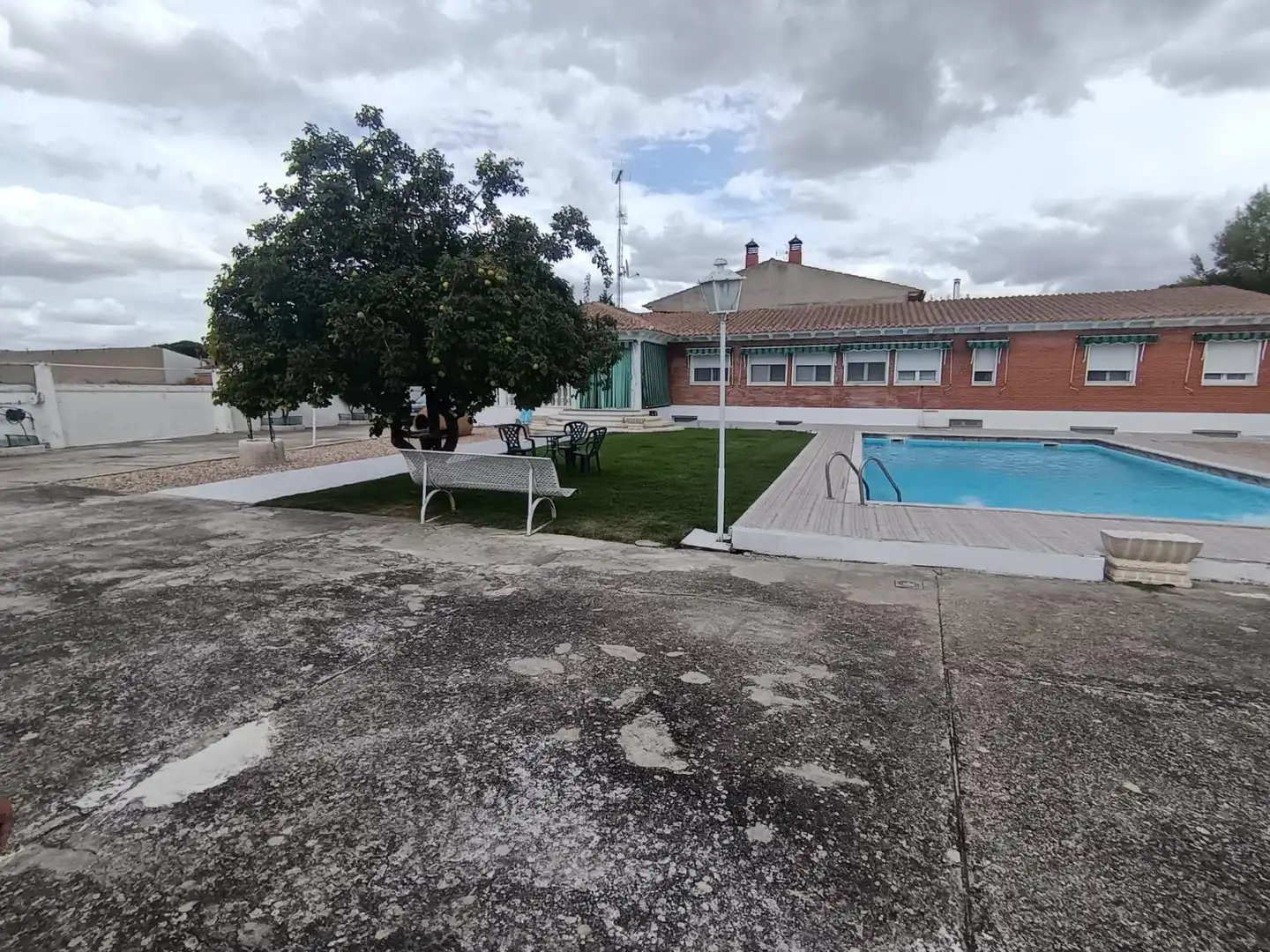 Chalet con piscina en venta en Viana de Cega, imagen 7