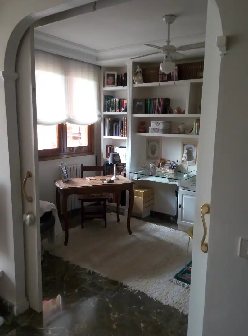 Sala de estar de Piso de alquiler en Zaragoza con Aire acondicionado, Calefacción y Horno