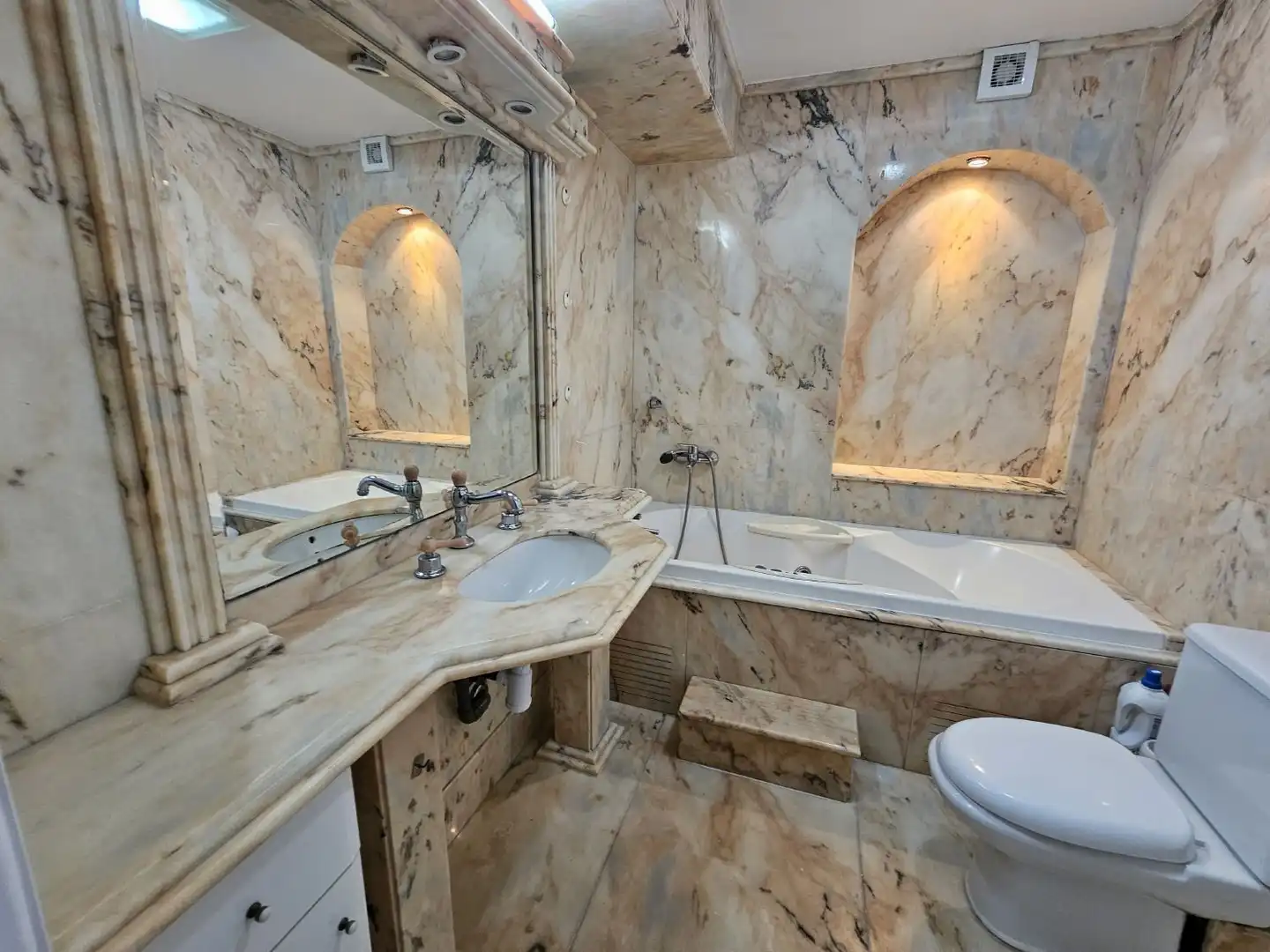 Baño de Piso en venta en A Coruña Capital  con Calefacción