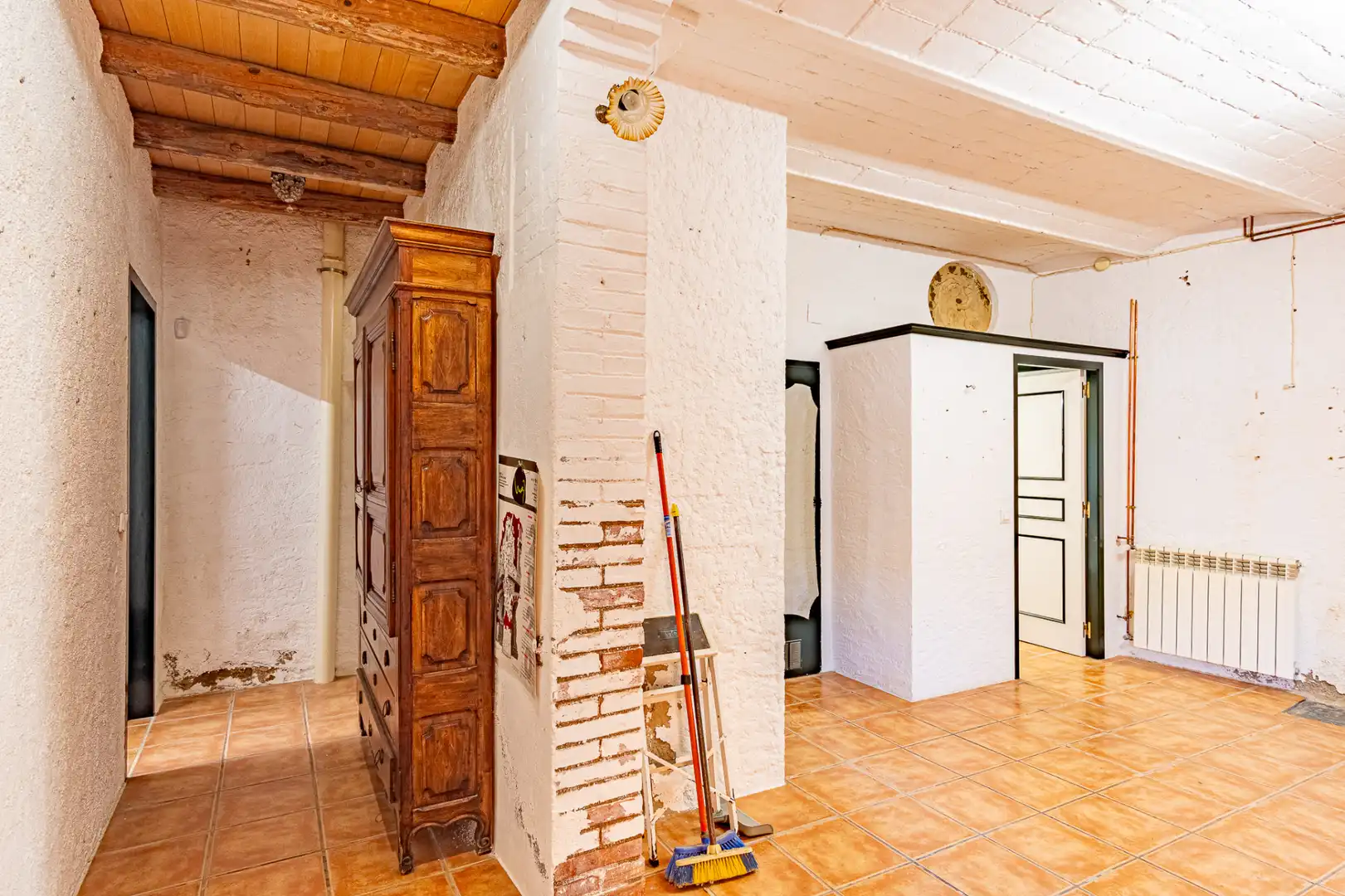 Detached homes for sale in Llers  with Air Conditioner, Heating and Terrace