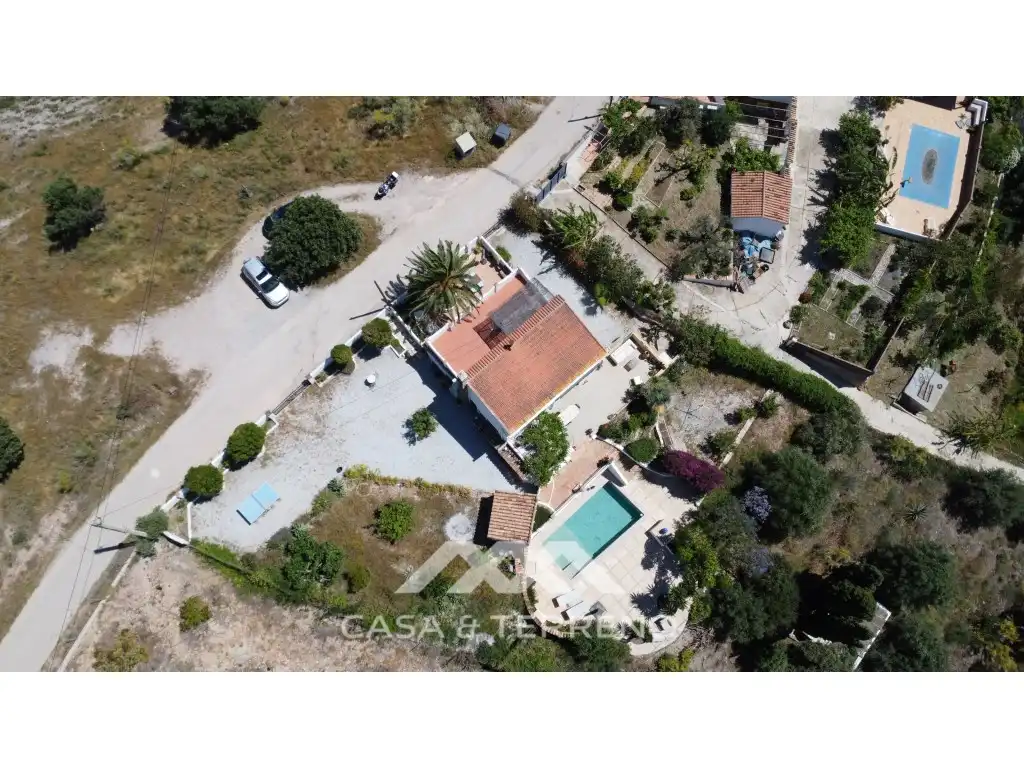 Vista exterior de Casa o chalet en venta en Vélez-Málaga con Aire acondicionado, Jardín privado y Terraza