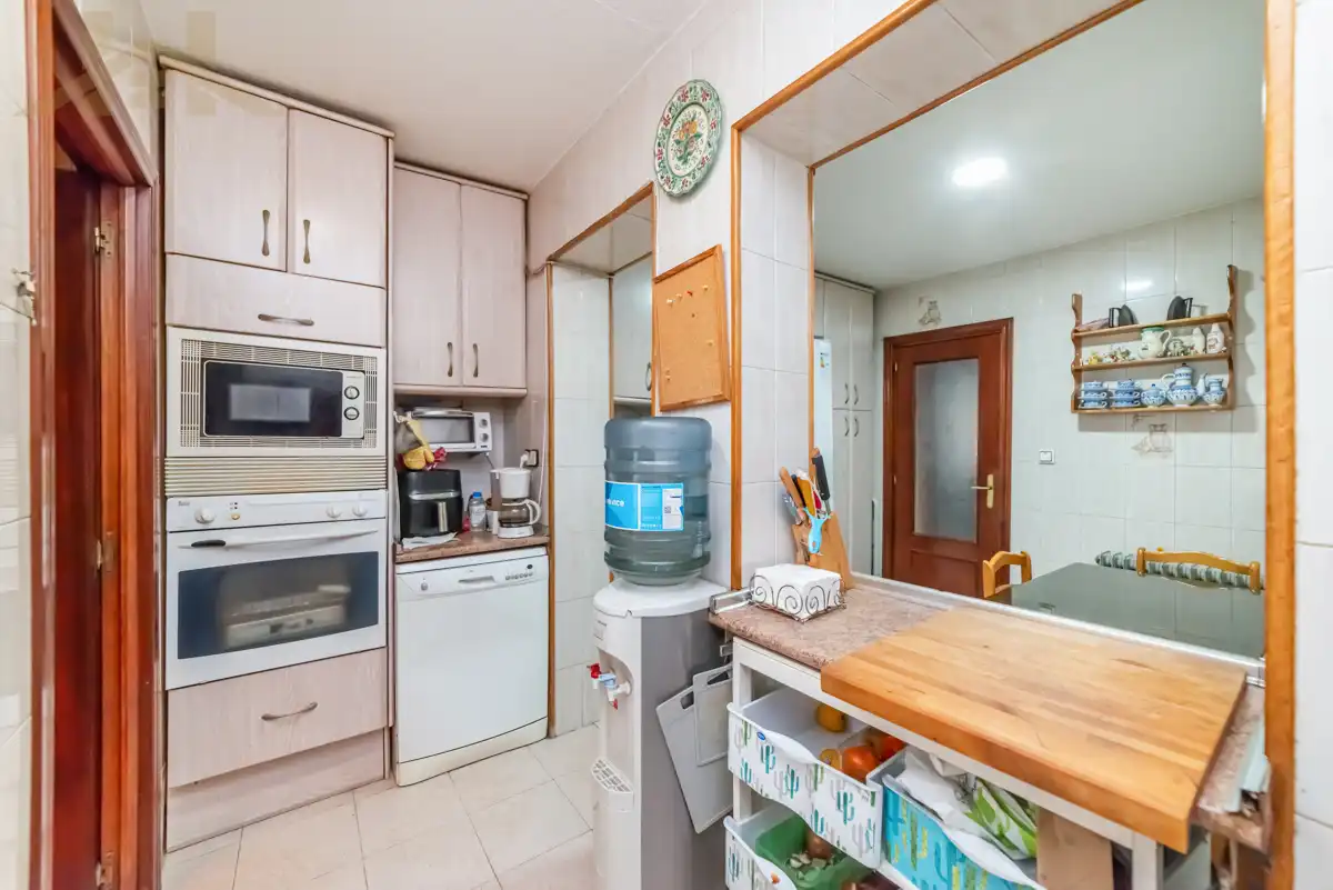 Kitchen of Flat for sale in Madrid  with Air Conditioner, Heating and Terrace