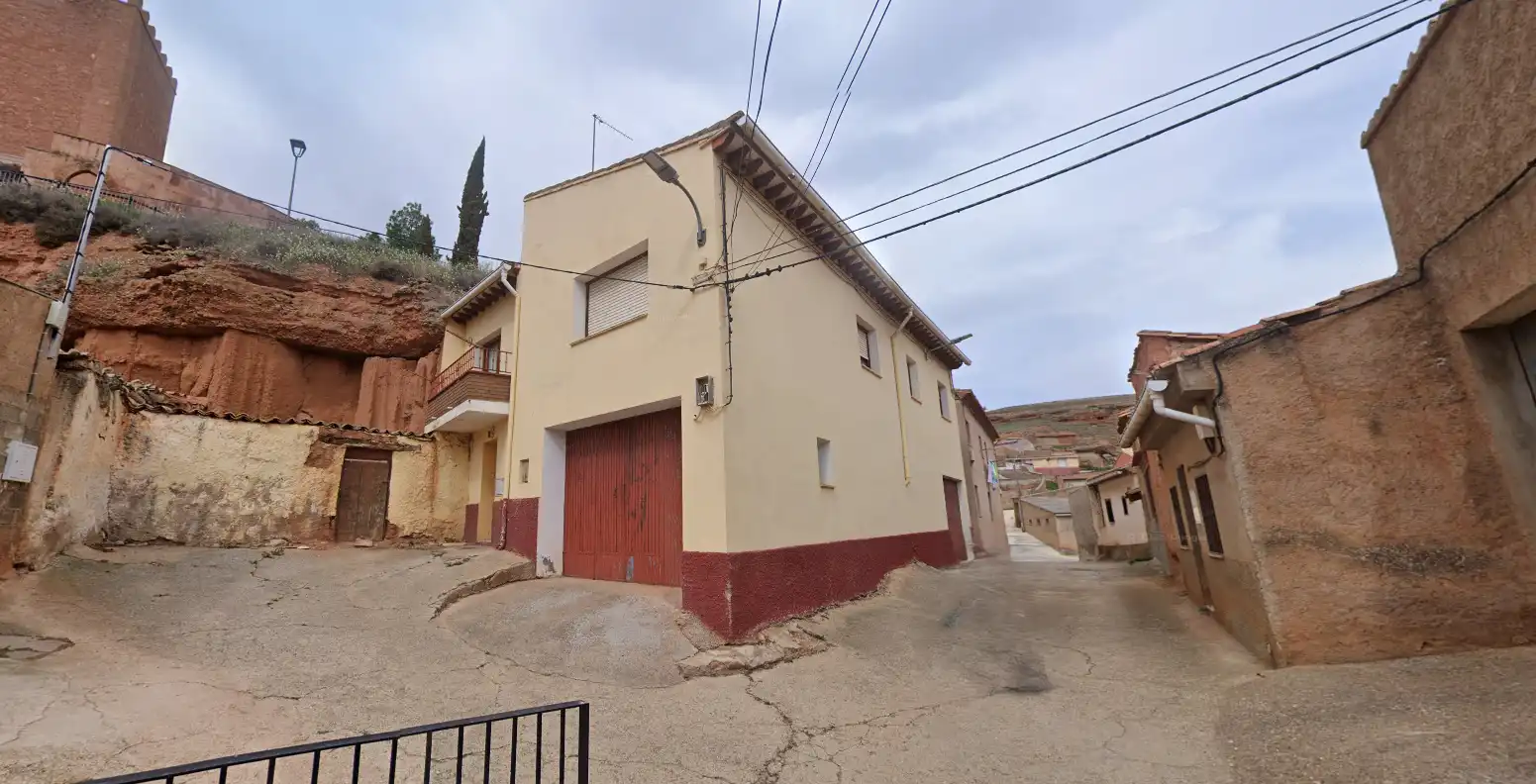 Vista exterior de Casa adosada en venta en Villarroya de la Sierra