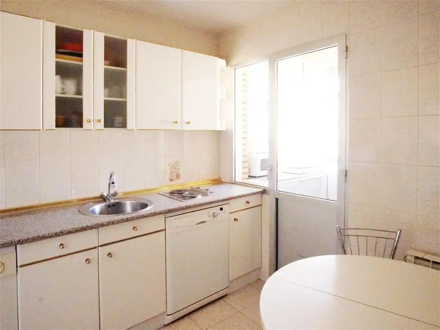 Cocina de Piso en venta en Peñafiel con Amueblado y Balcón