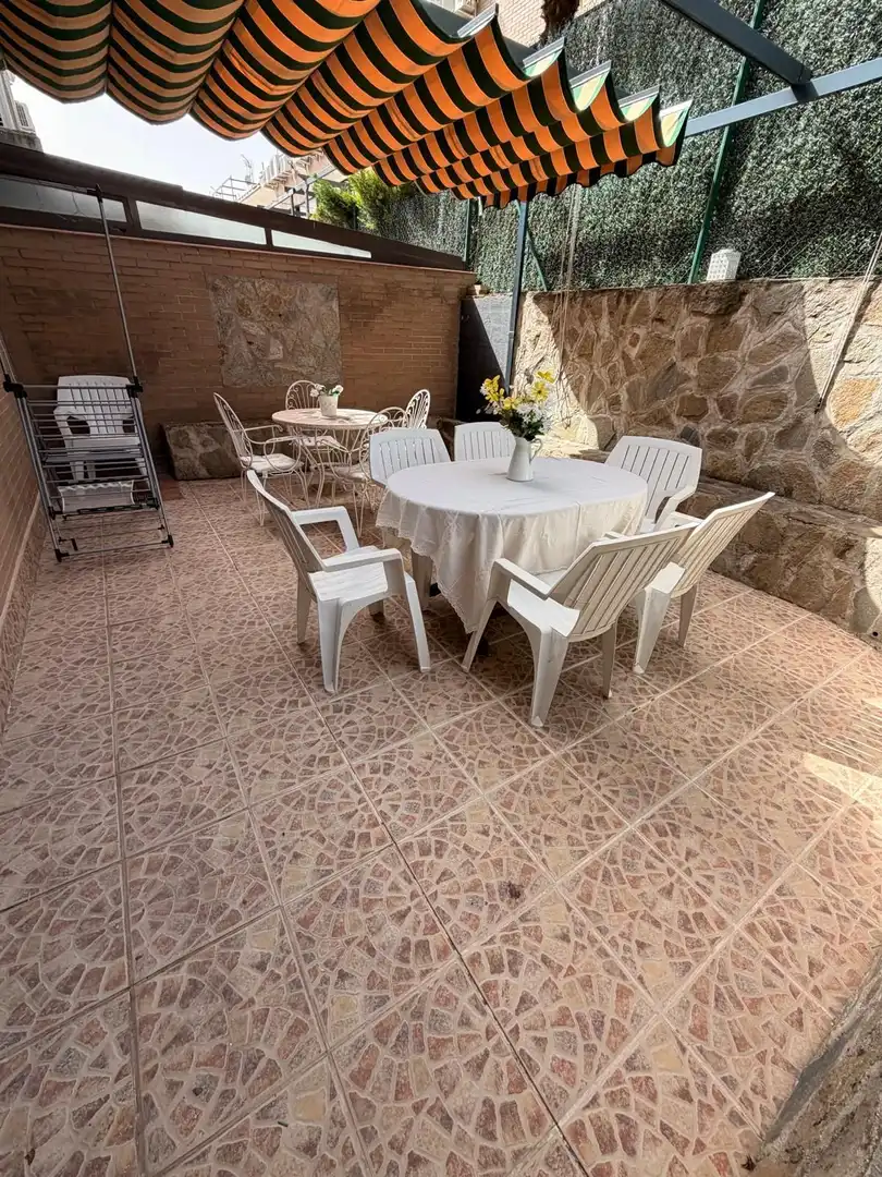 Terraza de Casa adosada en venta en Valdemoro con Aire acondicionado, Calefacción y Jardín privado