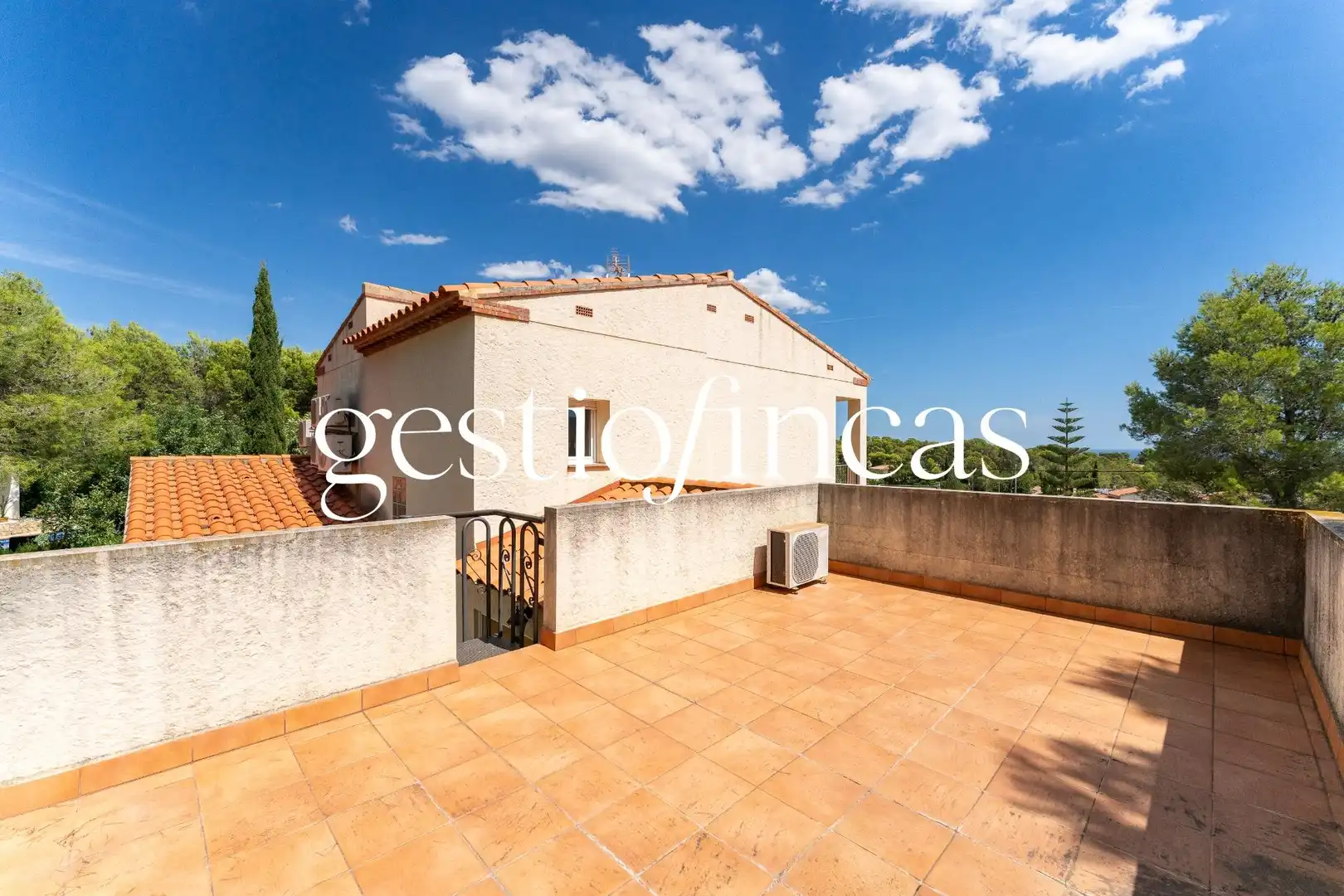 Terrace of Houses for sale in Pratdip  with Air Conditioner, Heating and Private garden