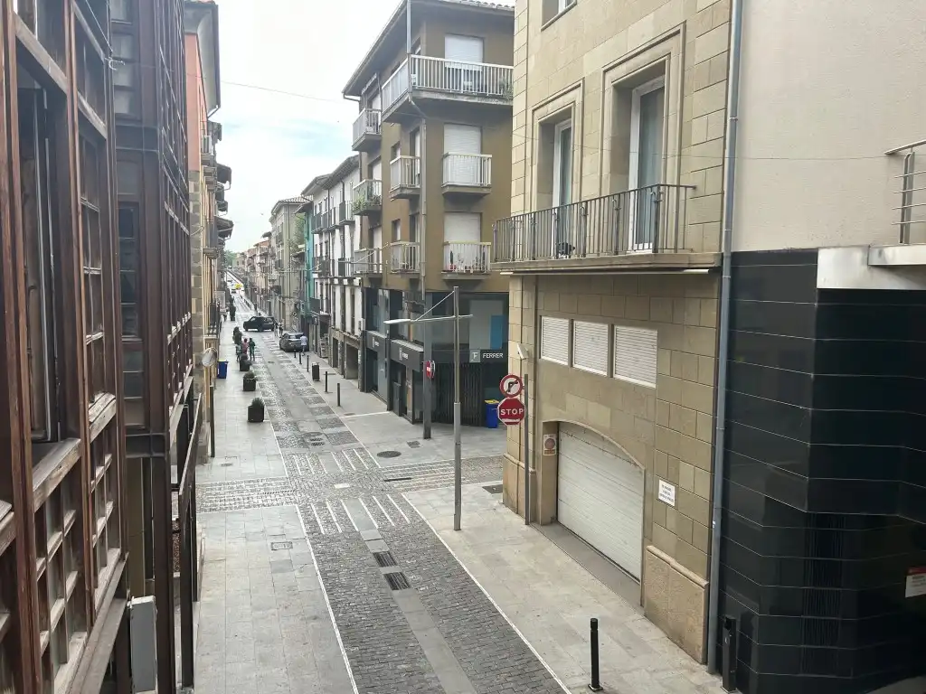 Vista exterior de Pis en venda en Manlleu