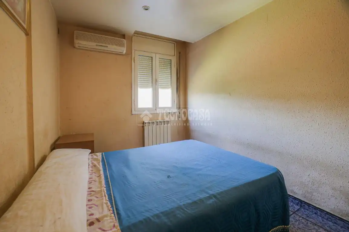Schlafzimmer von Wohnung zum Verkauf in Terrassa mit Klimaanlage
