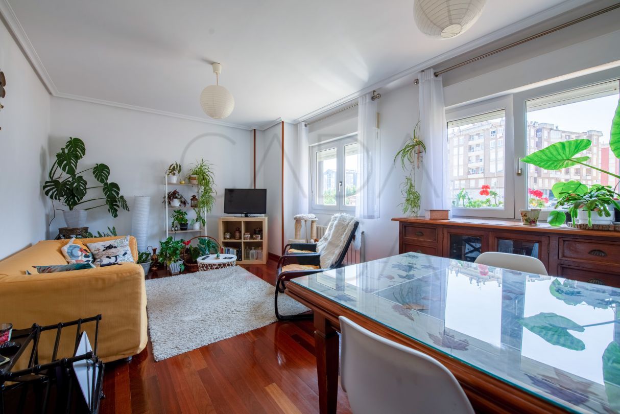 Living room of Flat for sale in El Astillero    with Heating, Storage room and Swimming Pool