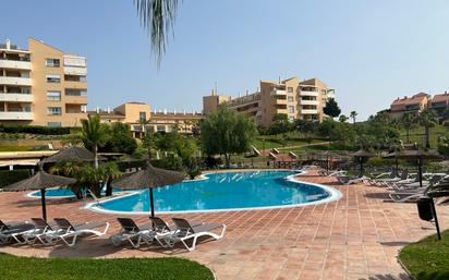 Piscina de Pis en venda en Alhaurín de la Torre amb Aire condicionat, Terrassa i Moblat