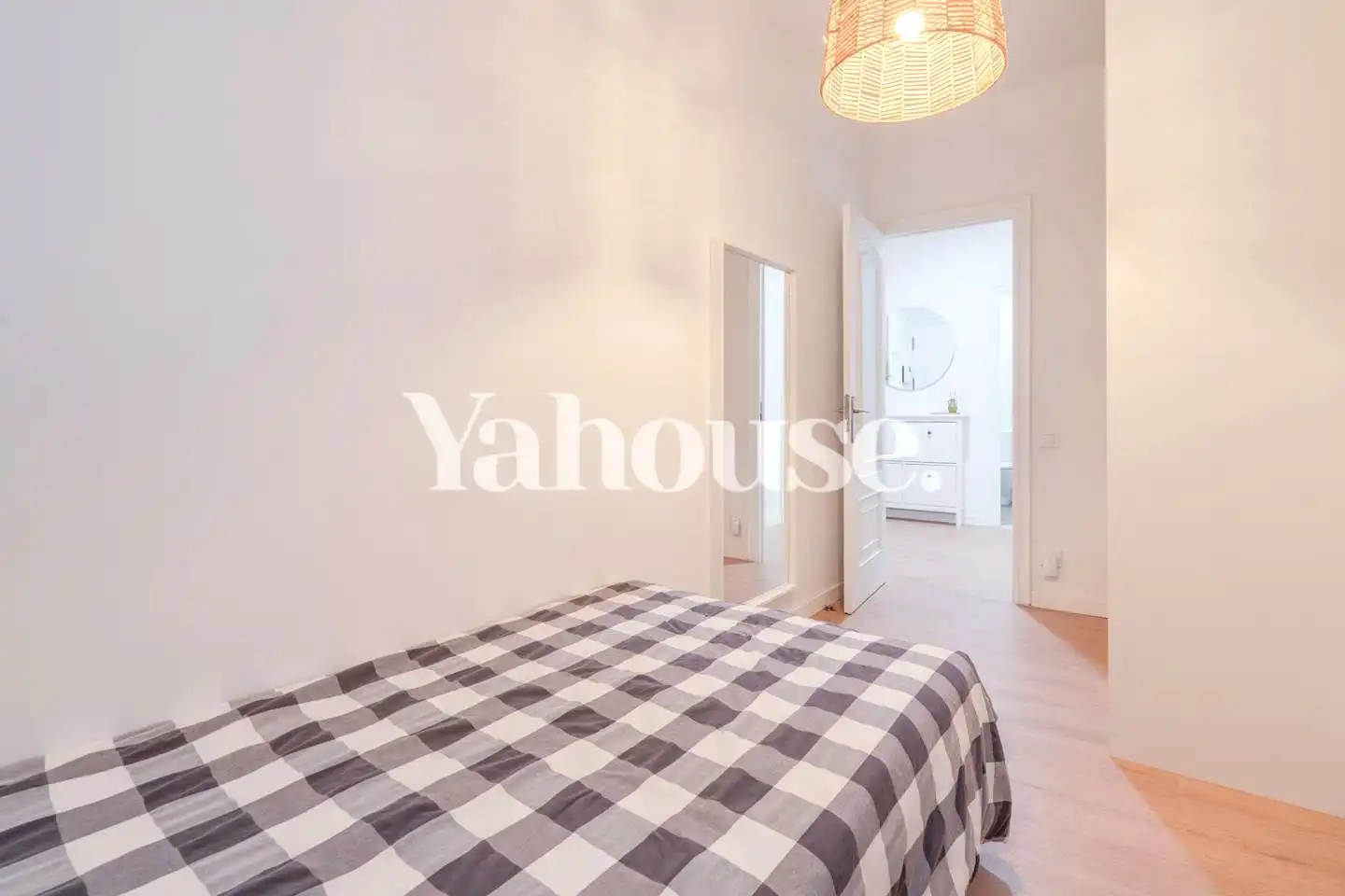 Schlafzimmer von Wohnung zum Verkauf in Barcelona mit Klimaanlage, Heizung und Parkett
