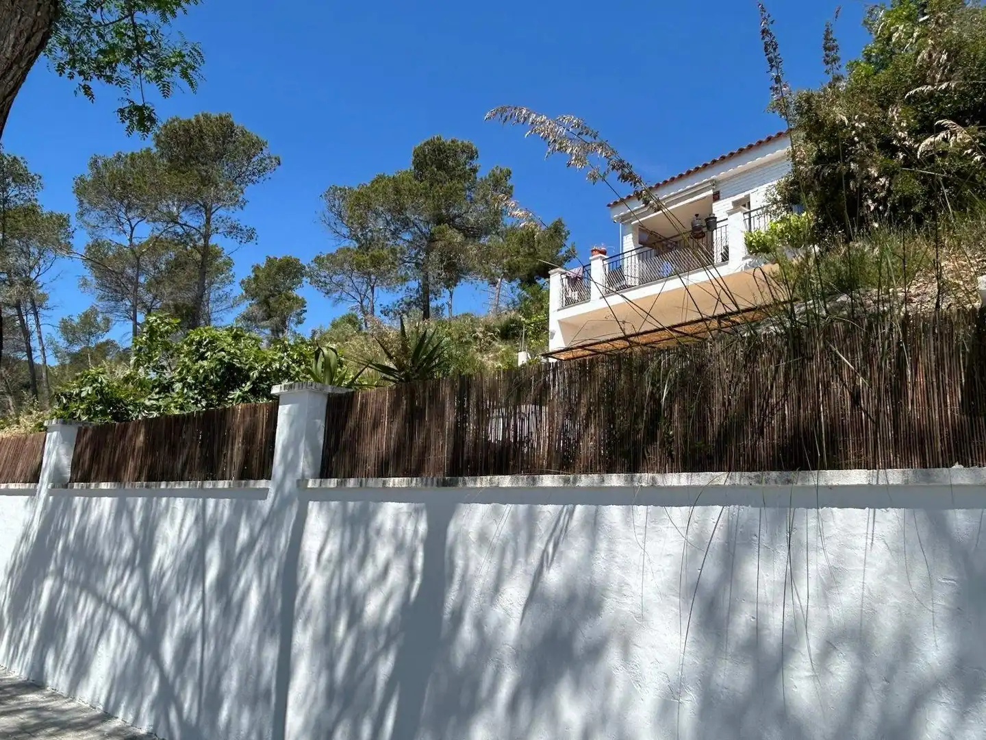 Vista exterior de Pis de lloguer en Sant Pere de Ribes amb Aire condicionat, Jardí privat i Terrassa