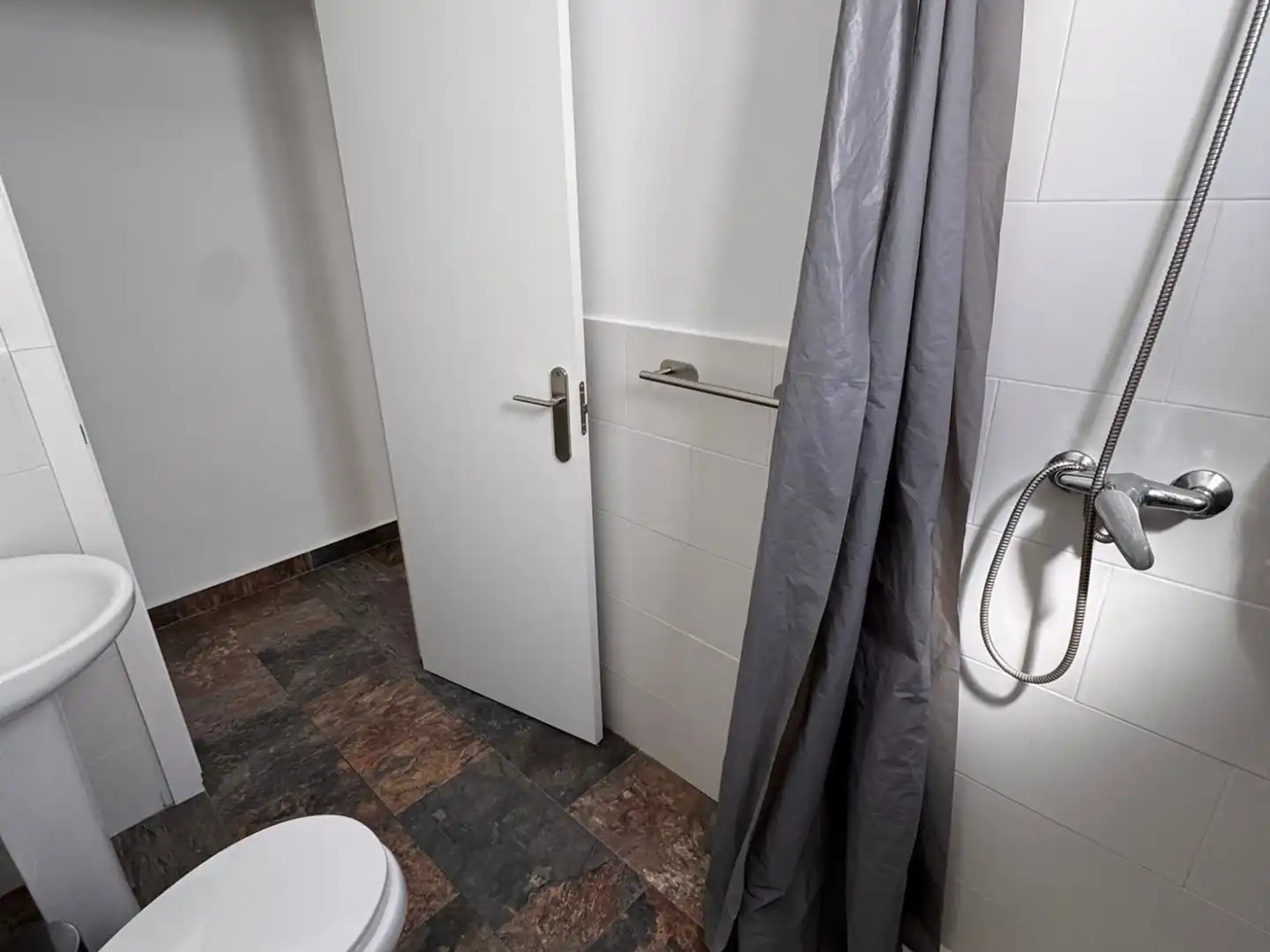 Bathroom of Flat for rent in Murcia  with Air Conditioner, Heating and Furnished