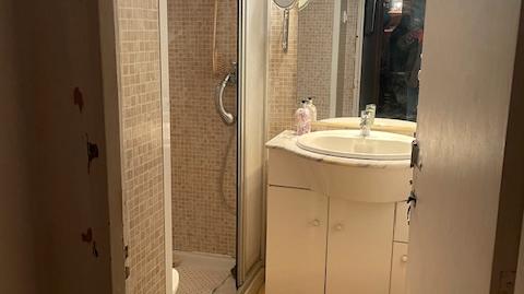 Foto 5 de Piso en venta en Els Merinals, Barcelona