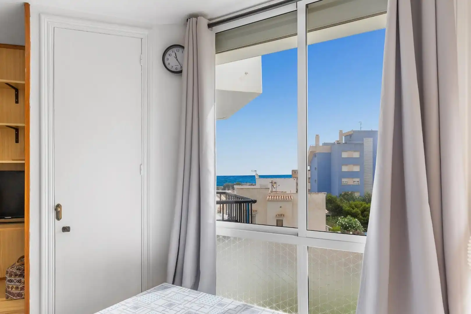 Schlafzimmer von Wohnung zum Verkauf in Torrevieja mit Möbliert und Gemeinschaftspool